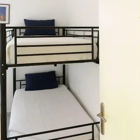 펜션 Ourania Near Naousa Close To The Beach *