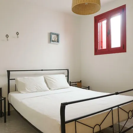 Ourania Near Naousa Close To The Beach * 암벨라스